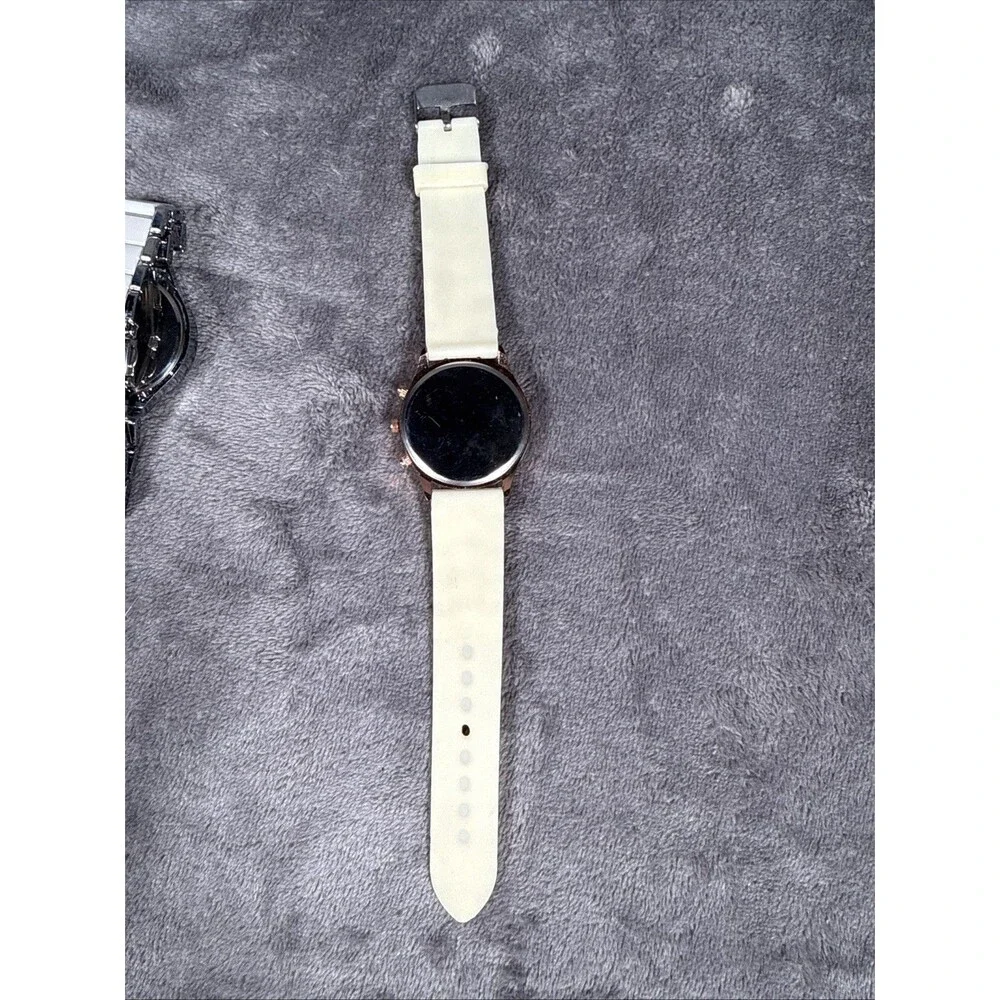 2 Women's Watches Geneva. Need Batteries. Rhinestones. Silicone Band. Untested.